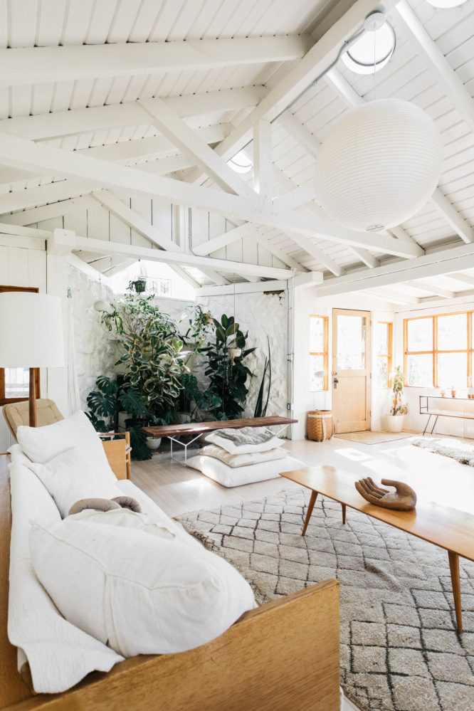 Une maison blanche pour une designer en Californie