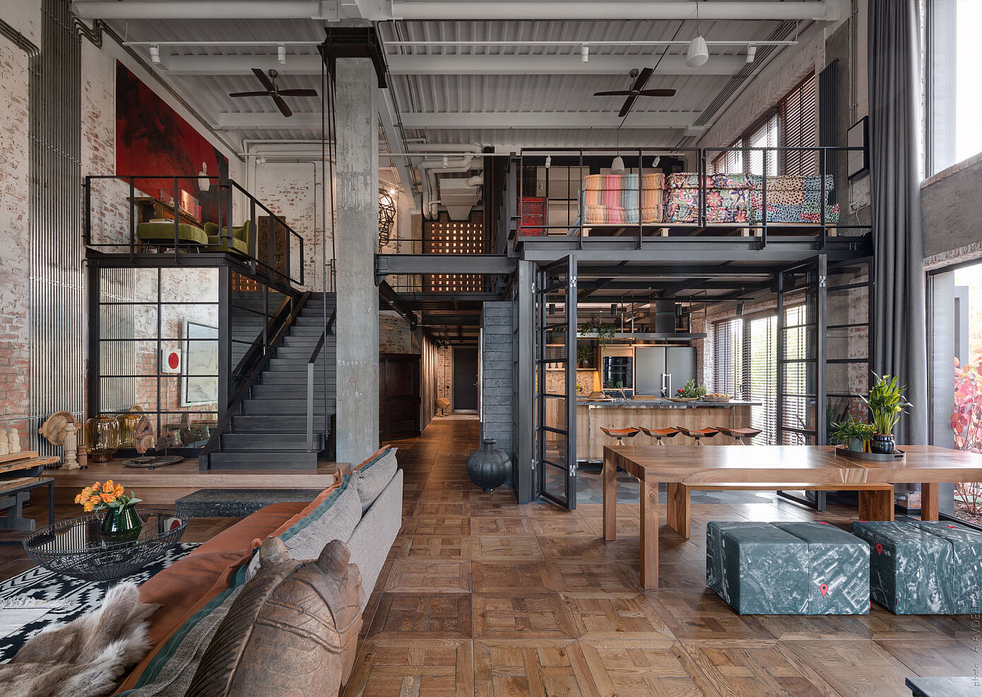 Un loft avec terrasse à la décoration industrielle inspirée par l'Asie - PLANETE DECO a homes world