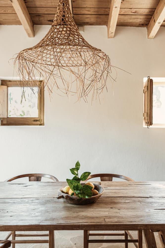 salle à manger décoration naturelle Finca Can Marti par Zoco Home