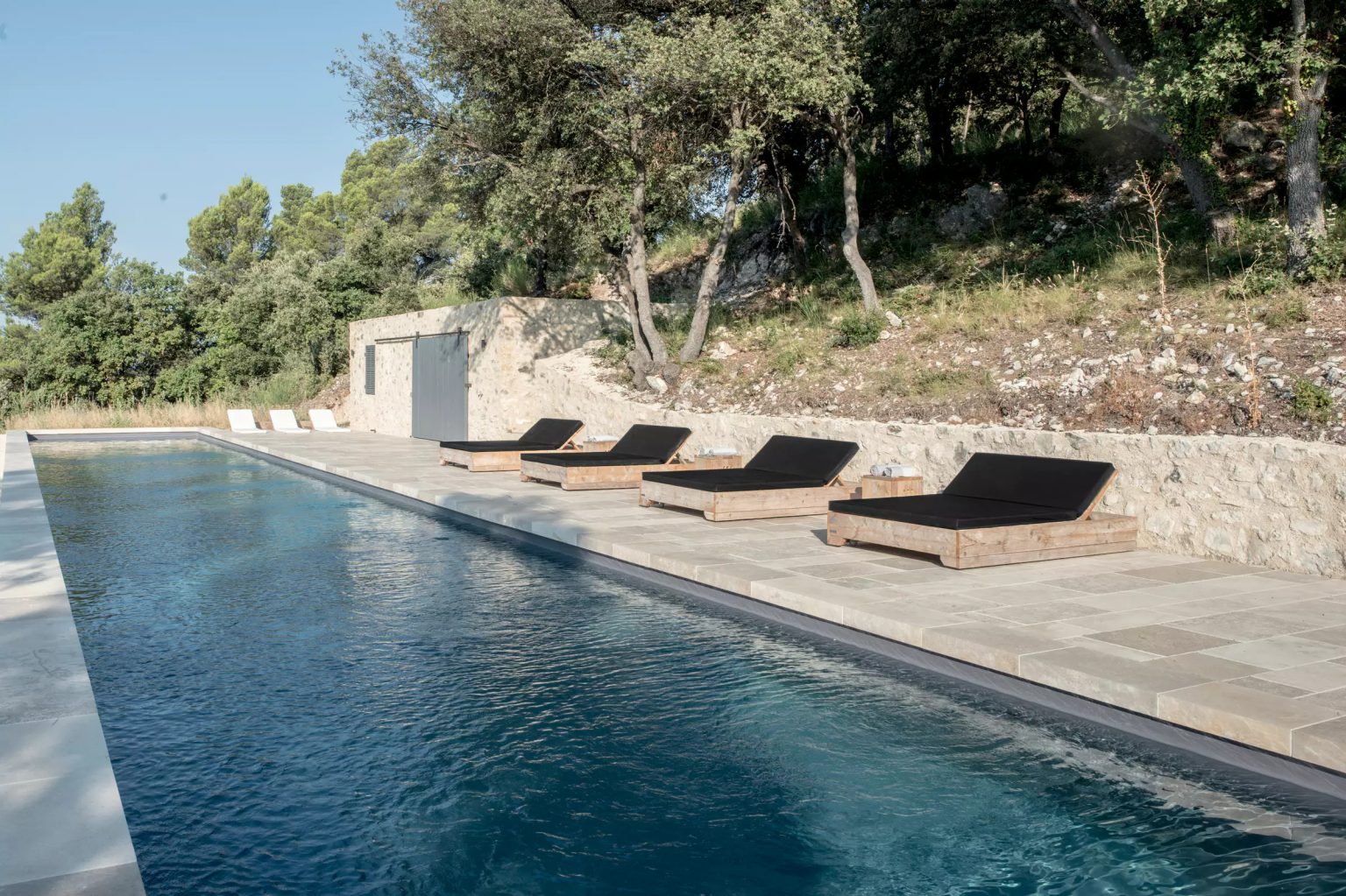piscine creusée maison en Provence