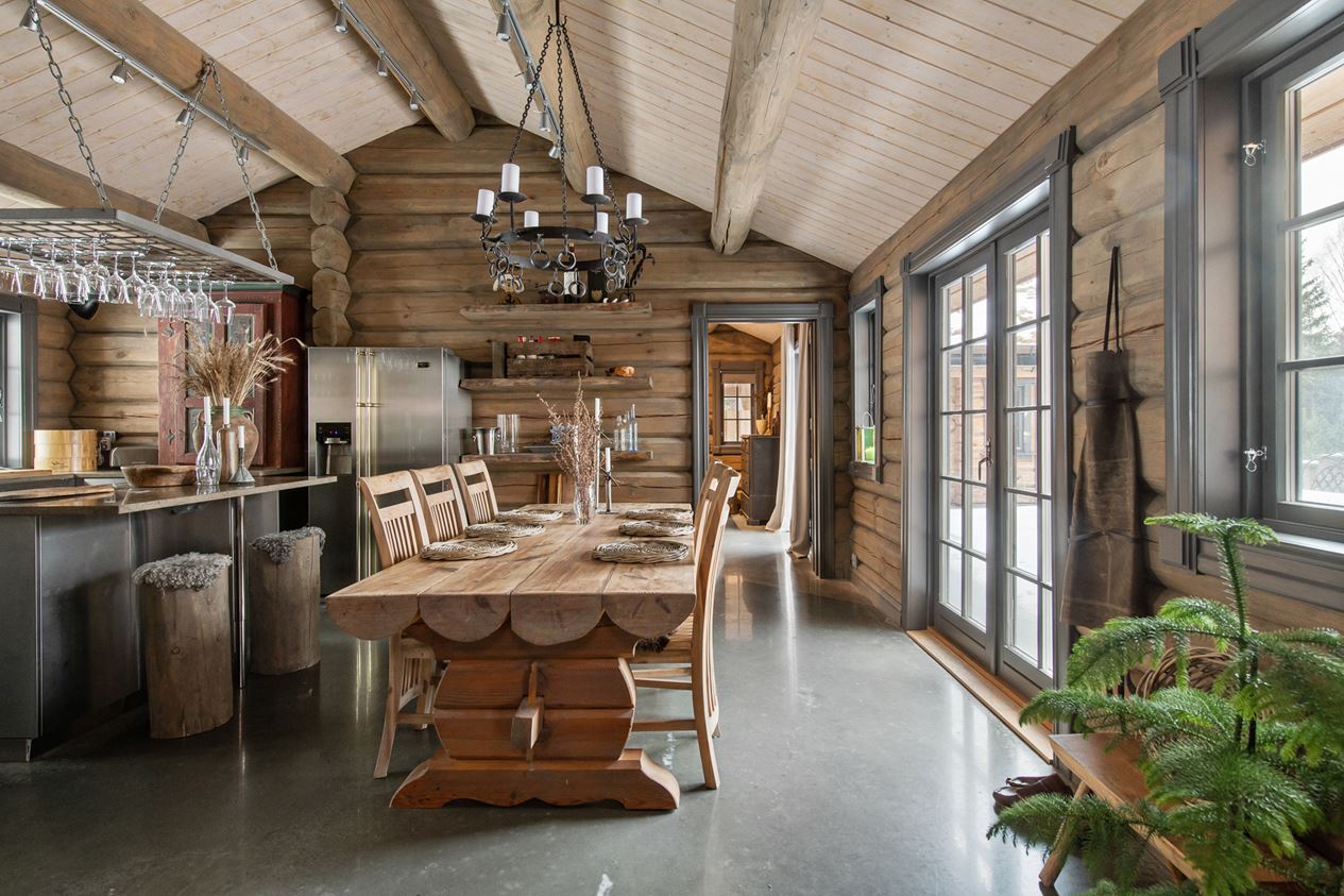 cuisine et salle à manger maison en bois