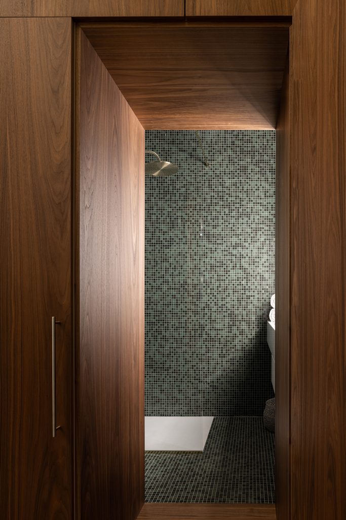 salle de bain mosaïque verte