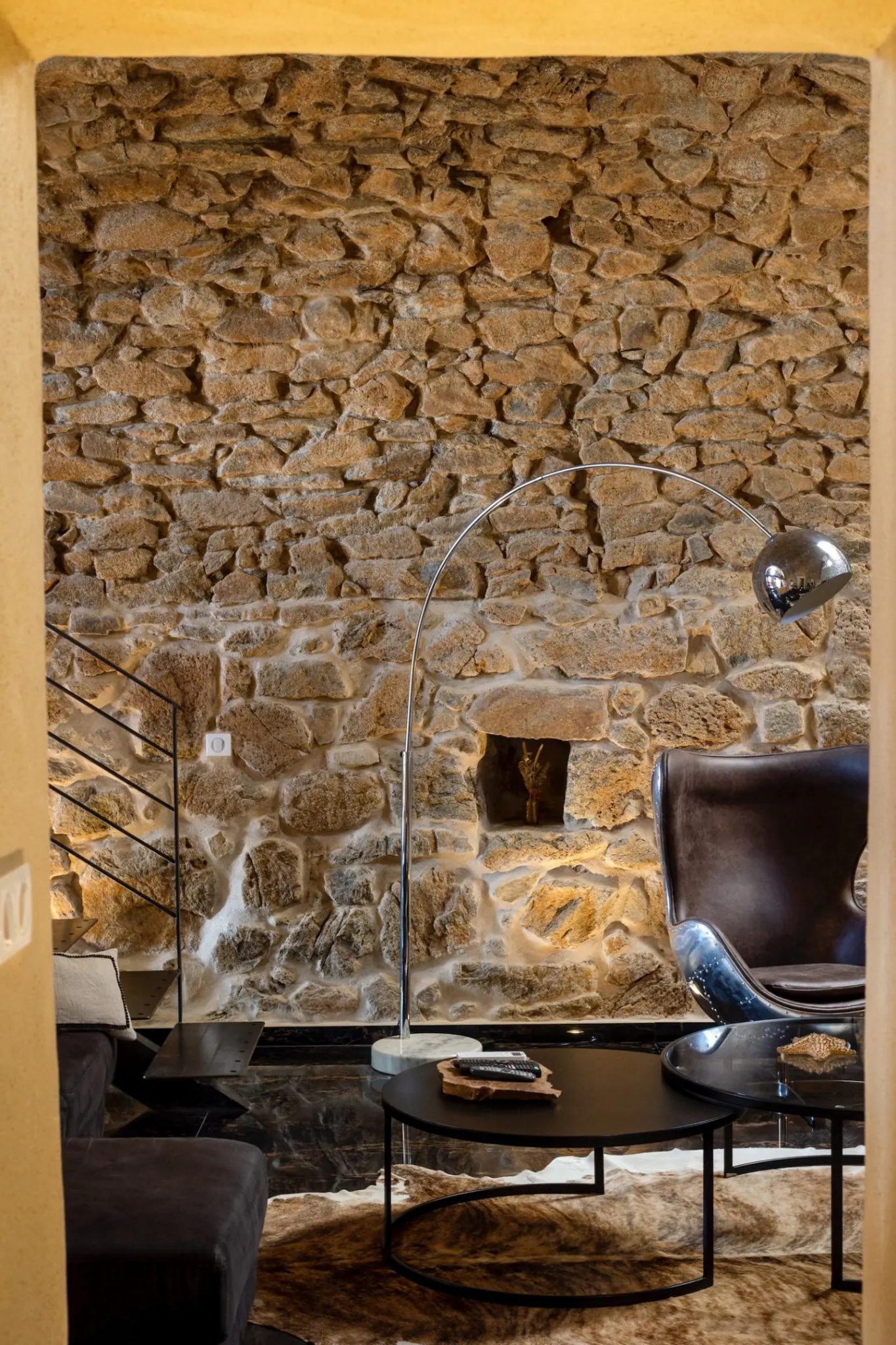 salon maison en pierres rénovée