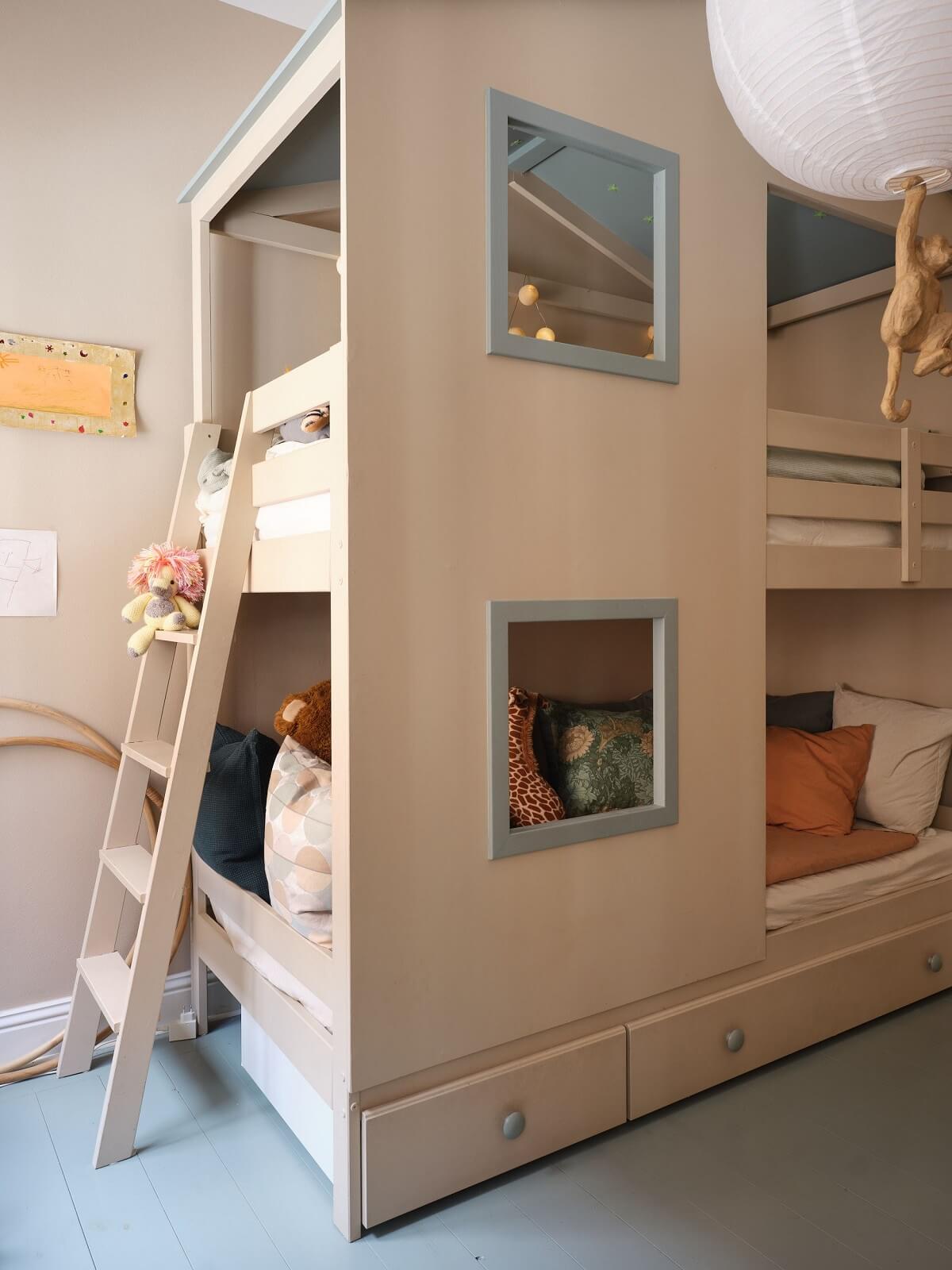 chambre avec lit superposé cabane