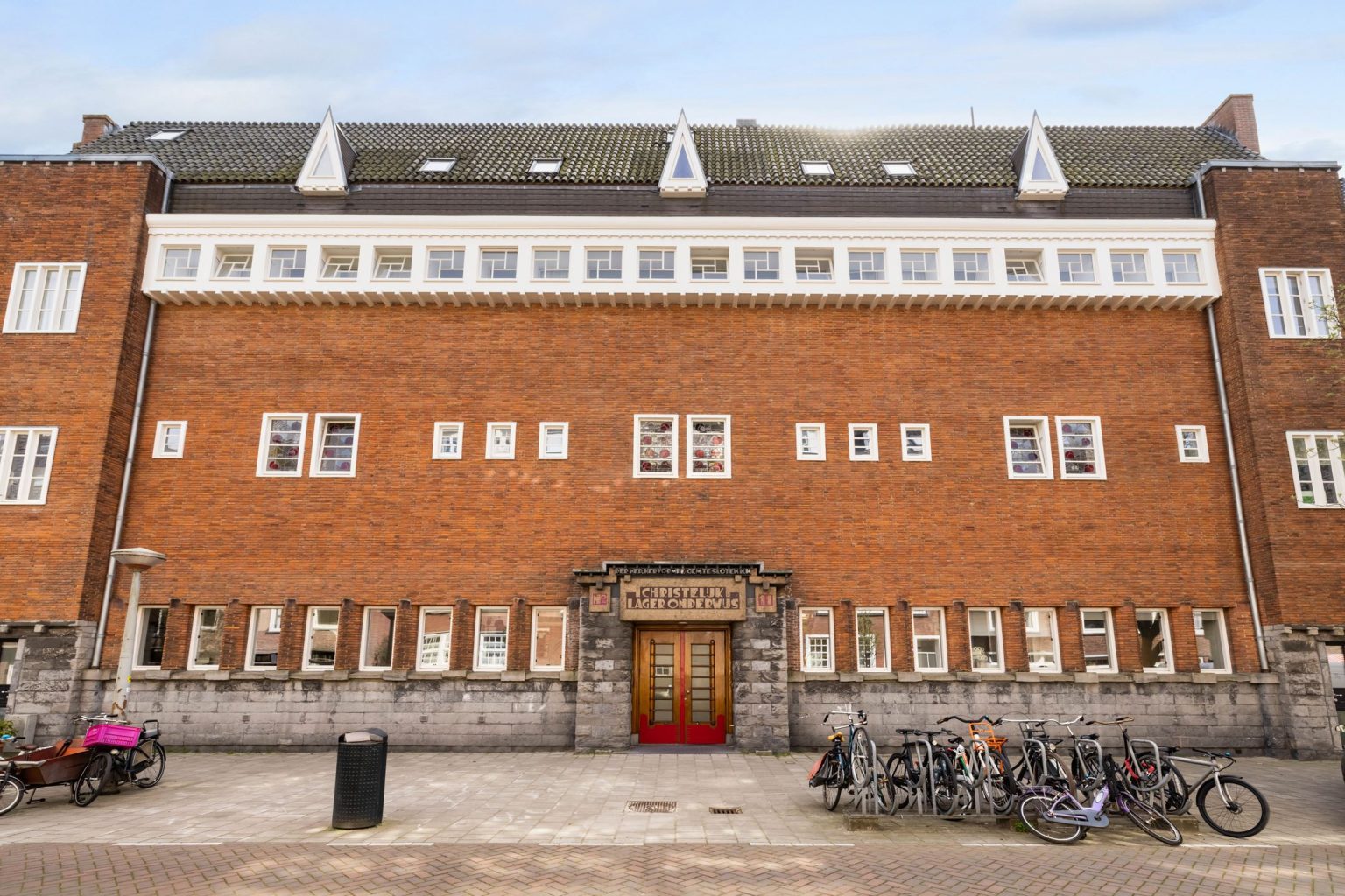 ancienne école Amsterdam transformée en loft