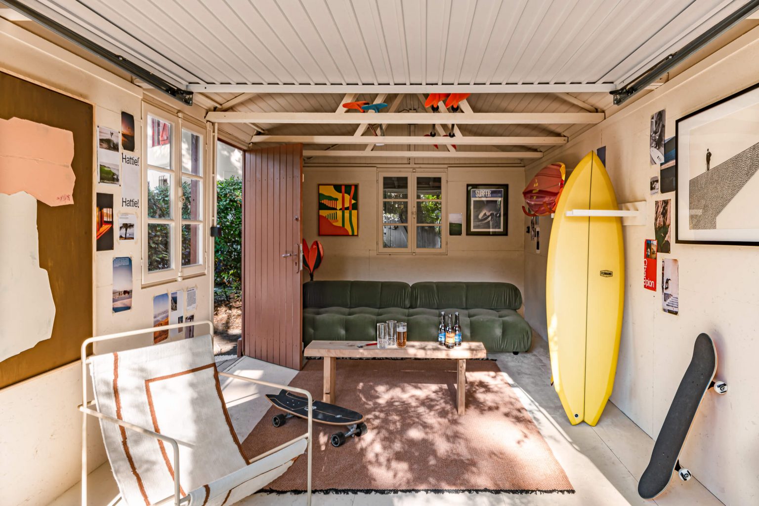 salon décoration contemporaine thème surf