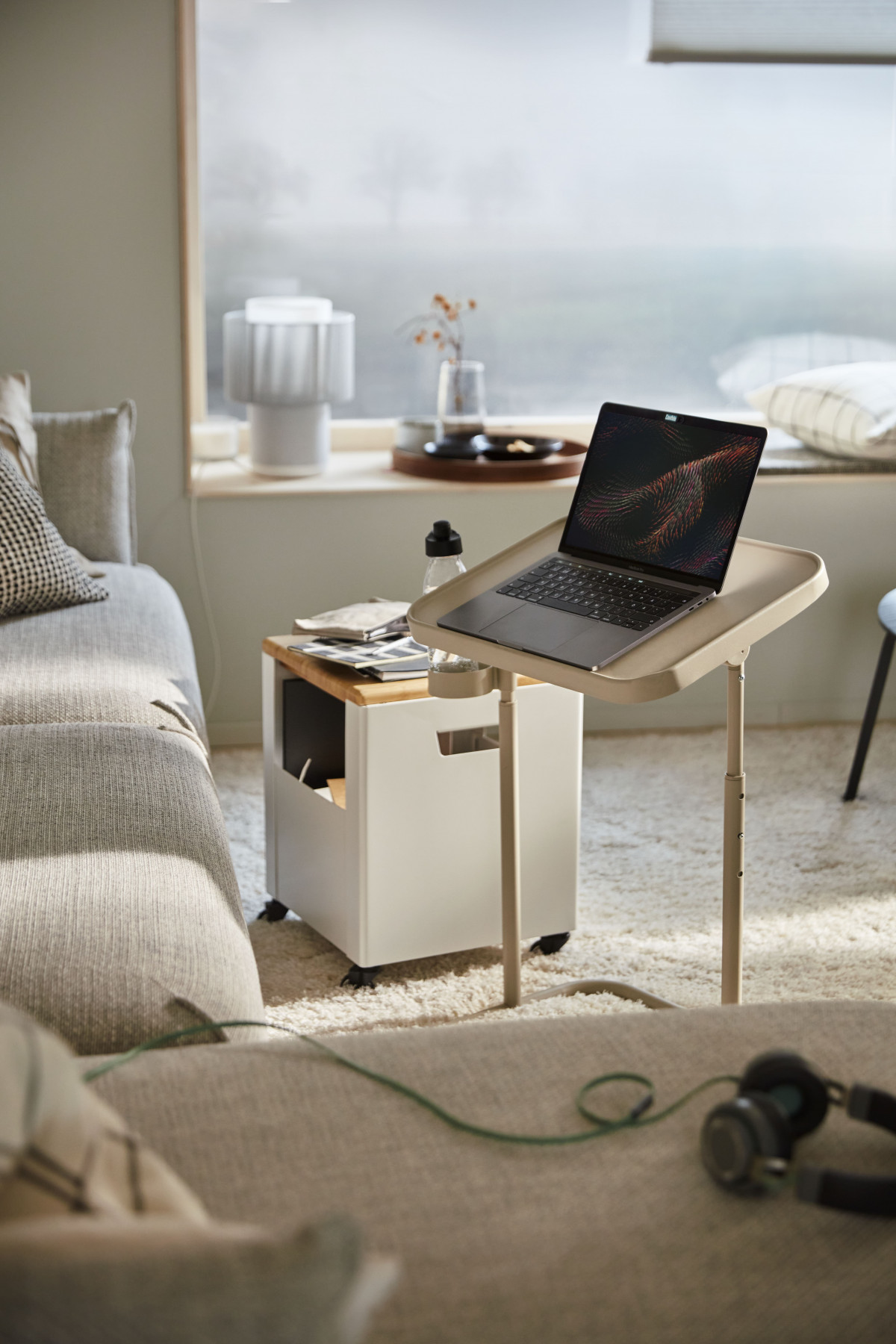 petite table pour ordinateur IKEA
