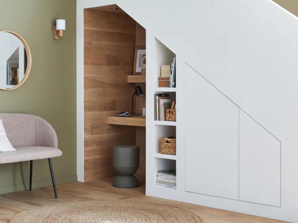 Trois propositions pour aménager un espace sous un escalier