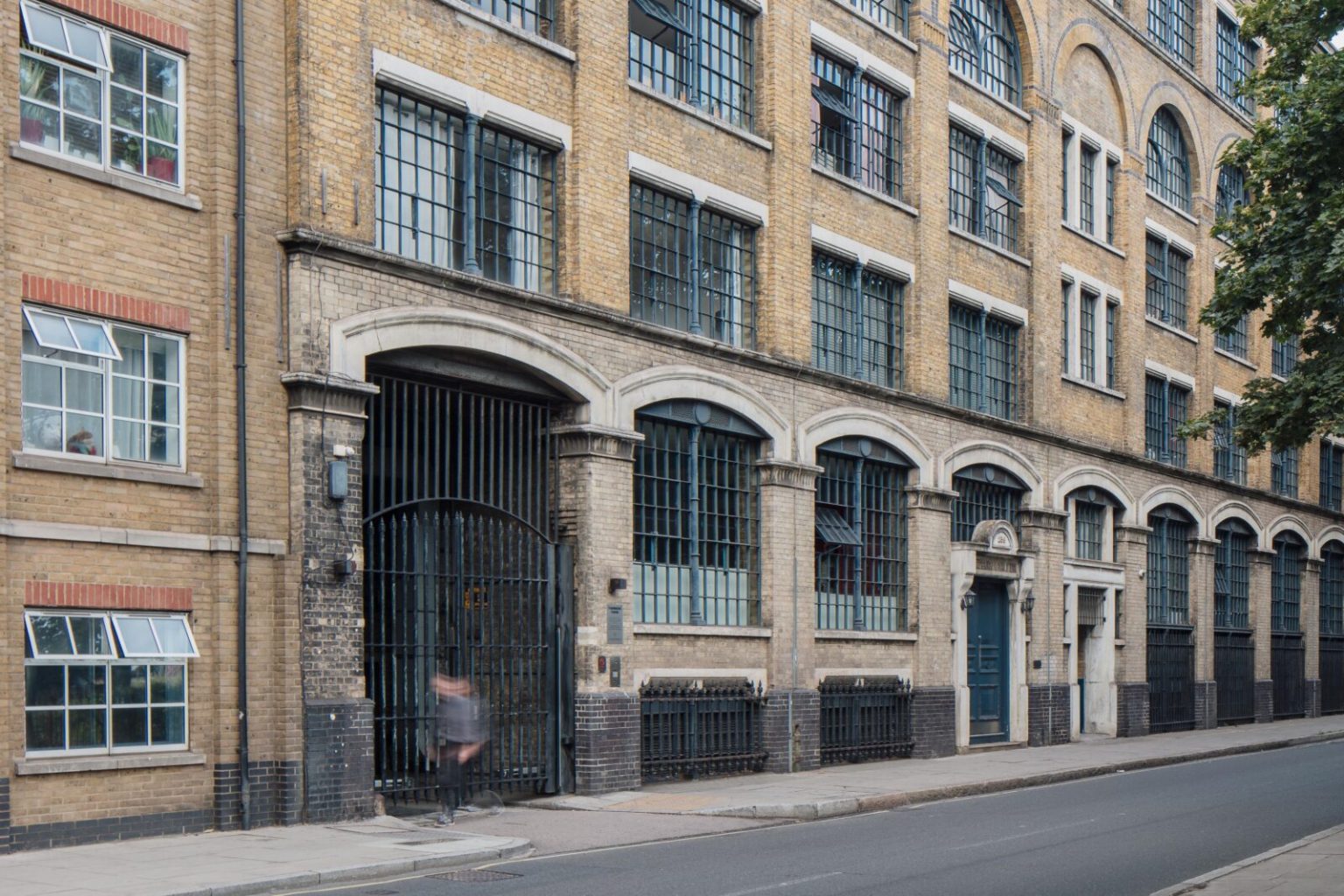 façade ancien bâtiment industriel Londres