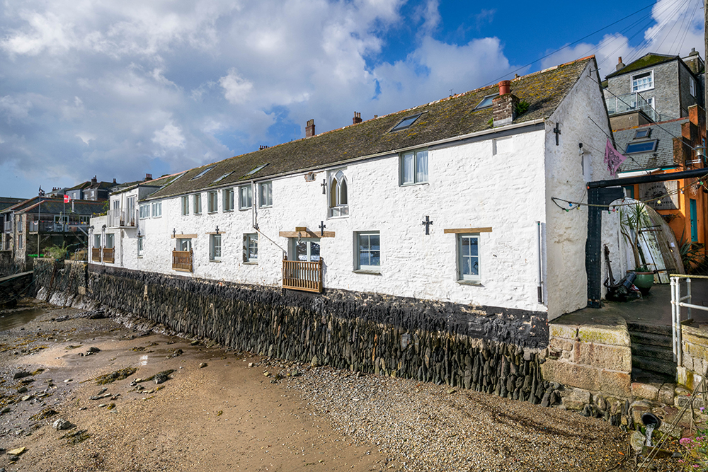 English cottage on the beach