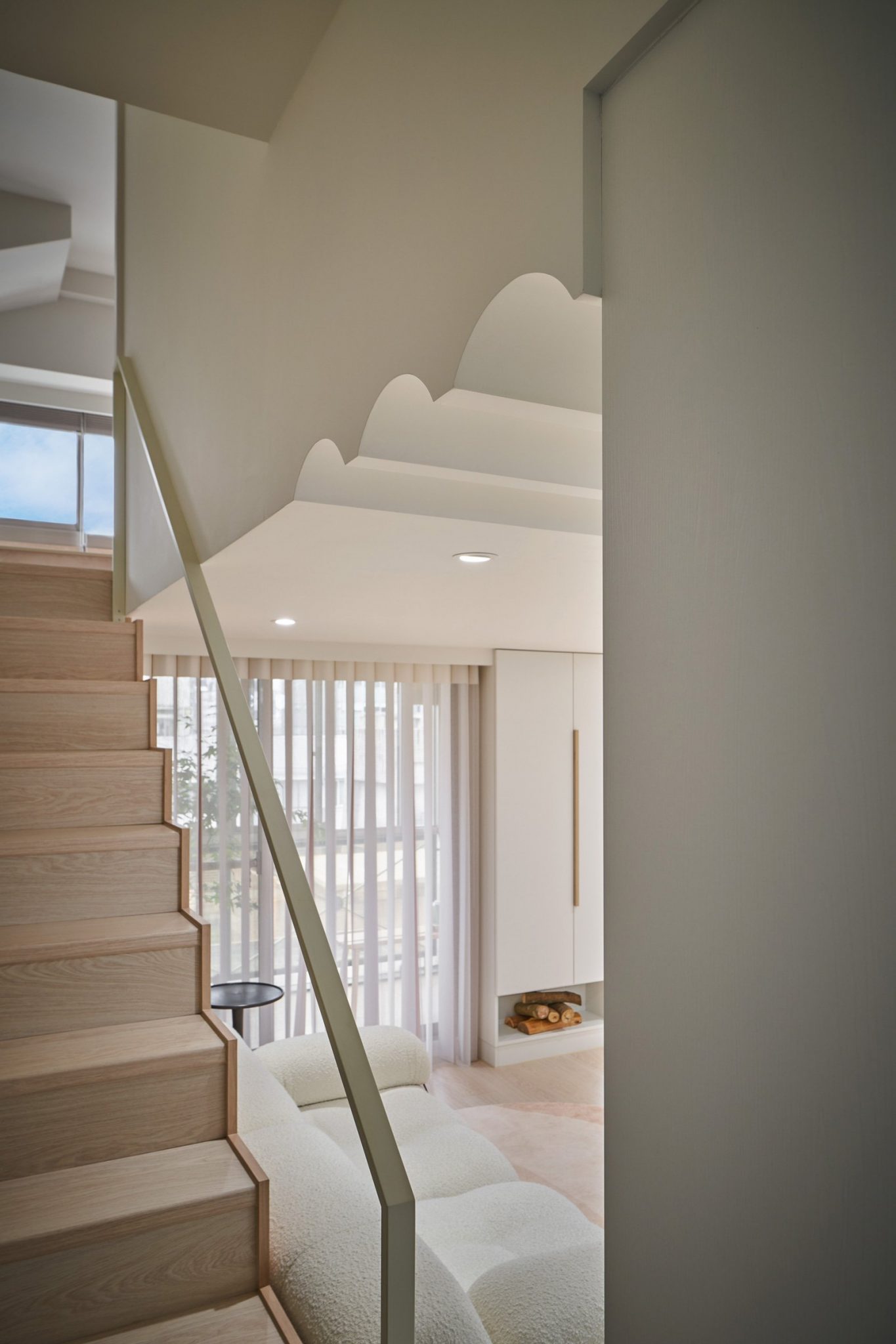 escalier bois moderne chêne clair