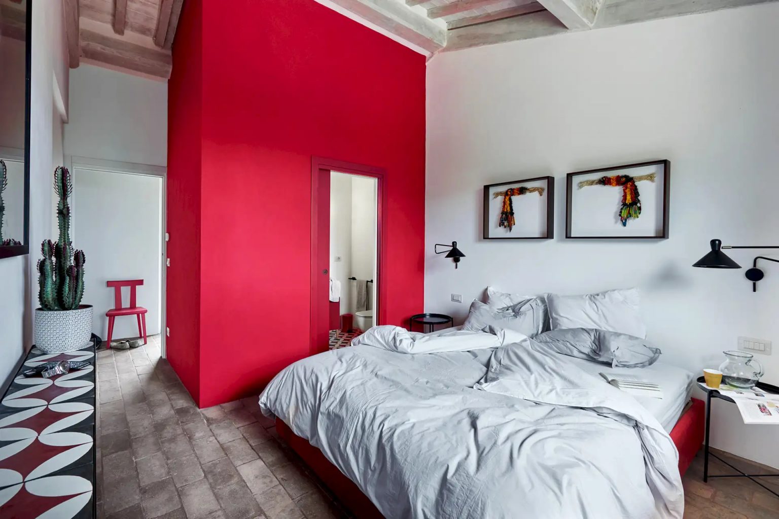 chambre décoration contemporaine rouge