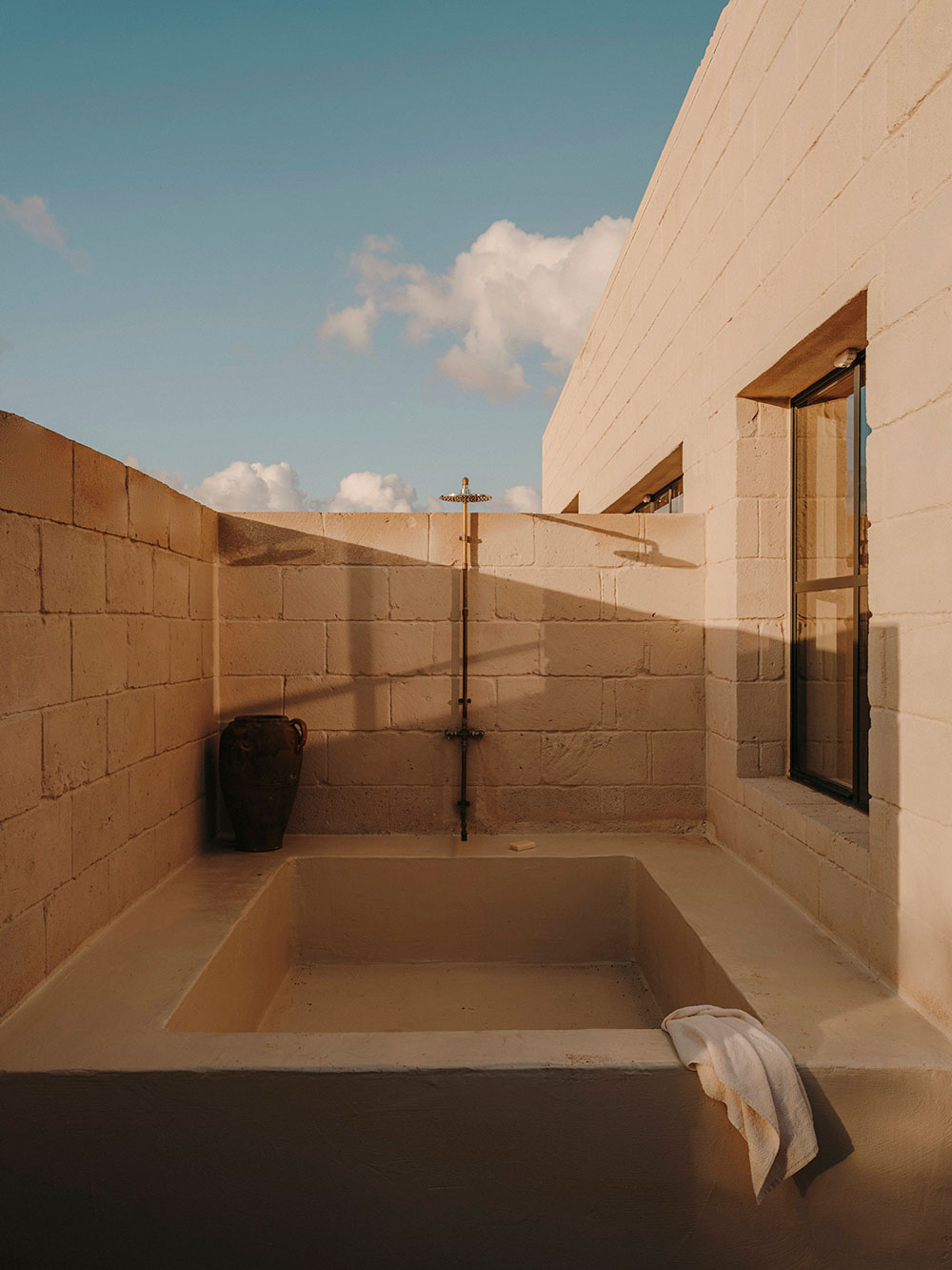 baignoire maçonnée sur terrasse