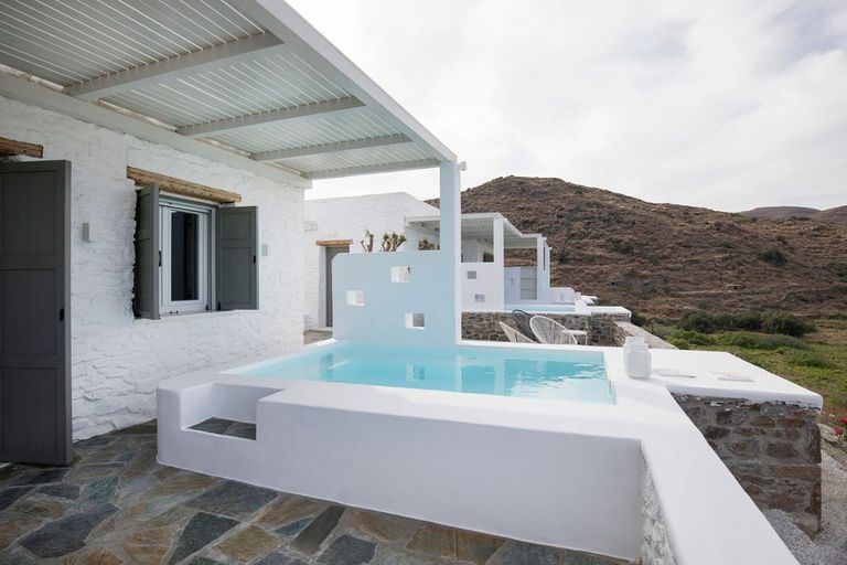 terrasse avec piscine mini maison 40m2