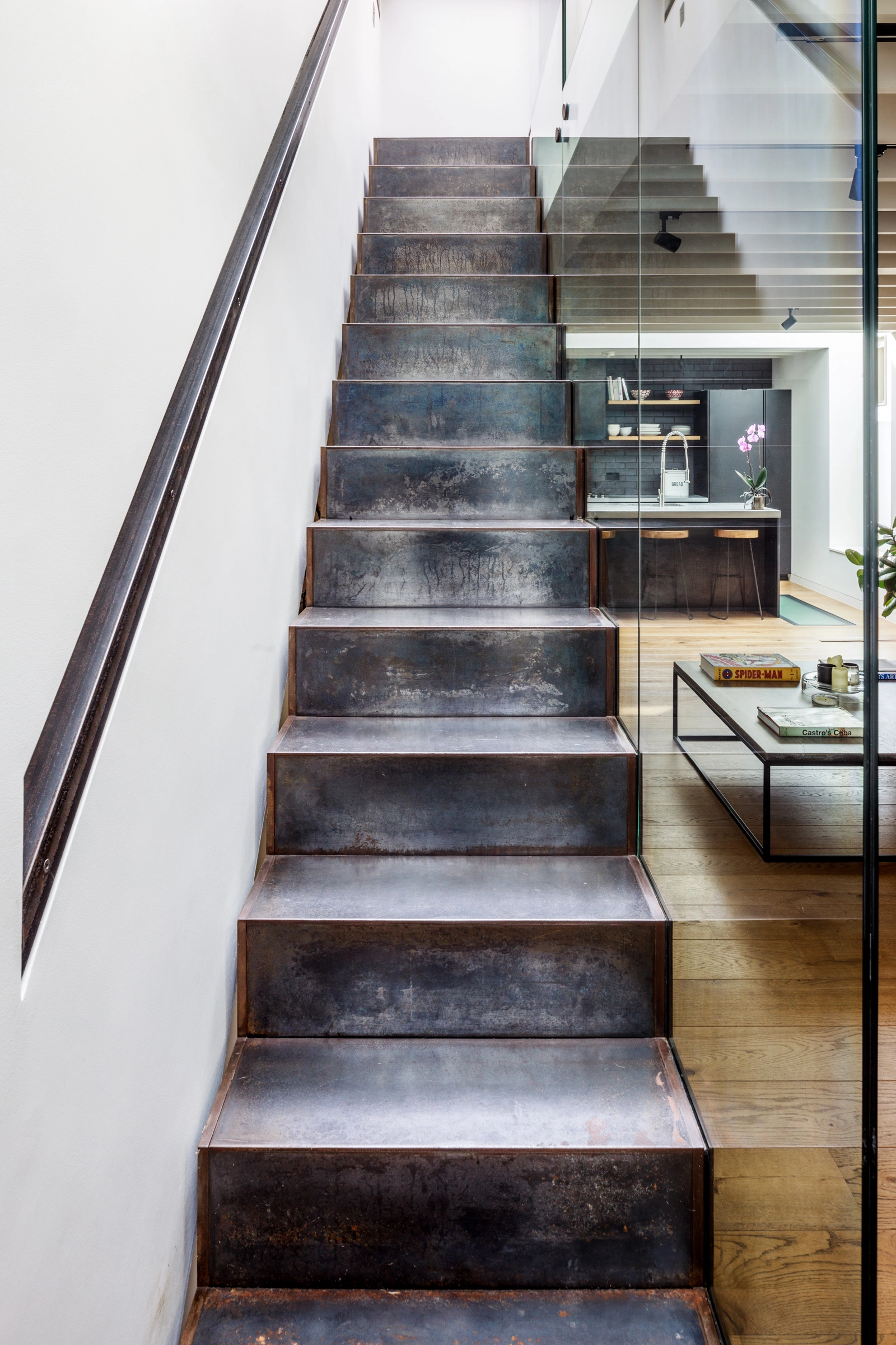 escalier design en métal