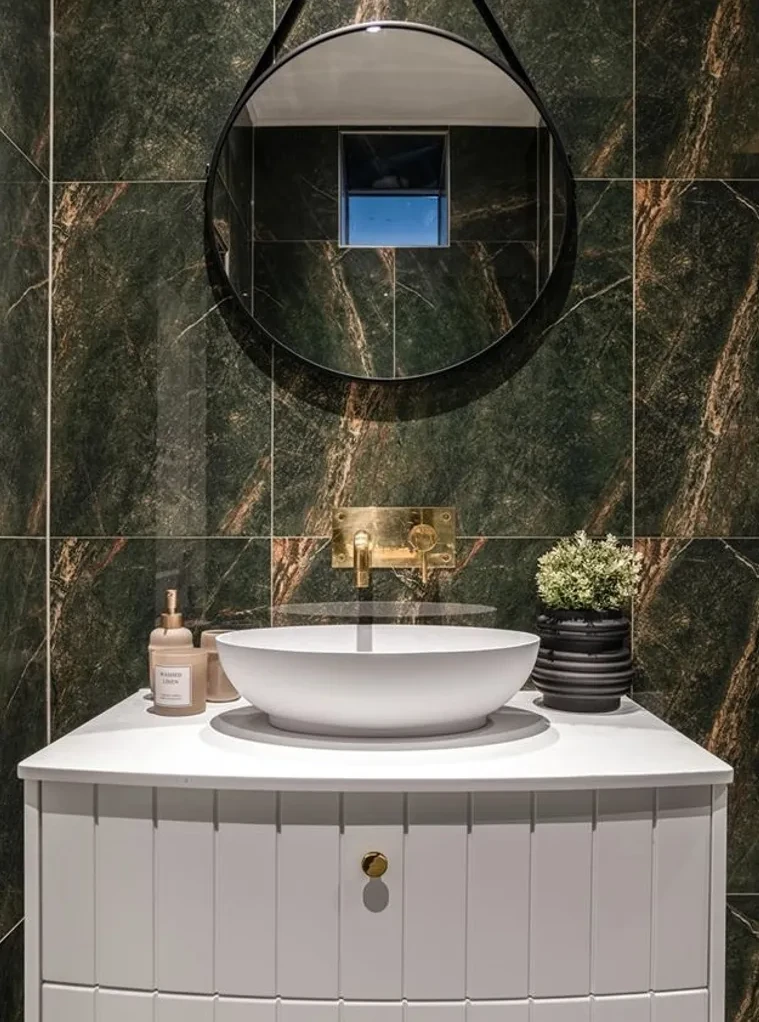 salle de bain marbre vert décoration contemporaine