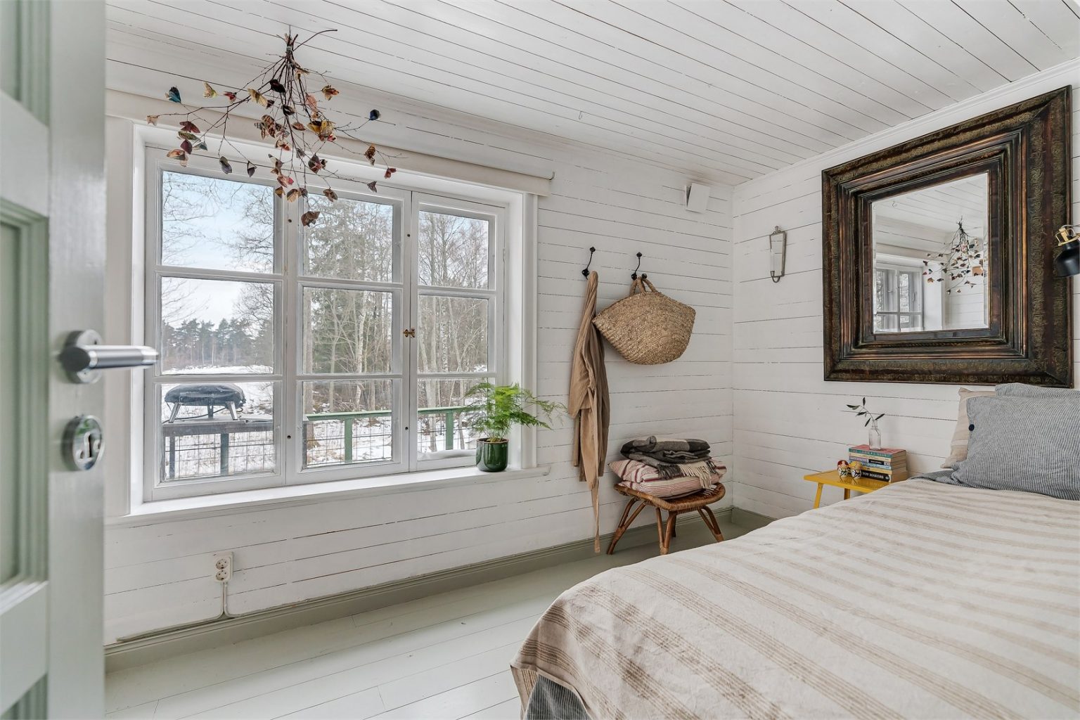chambre maison en bois décoration scandinave