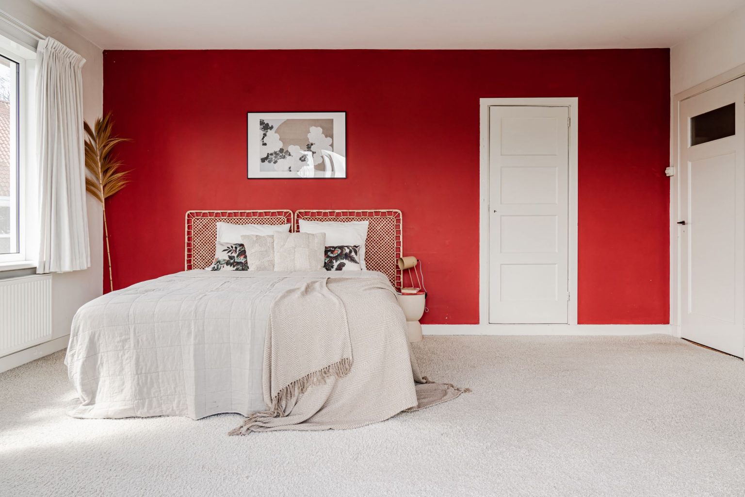 chambre mur rouge