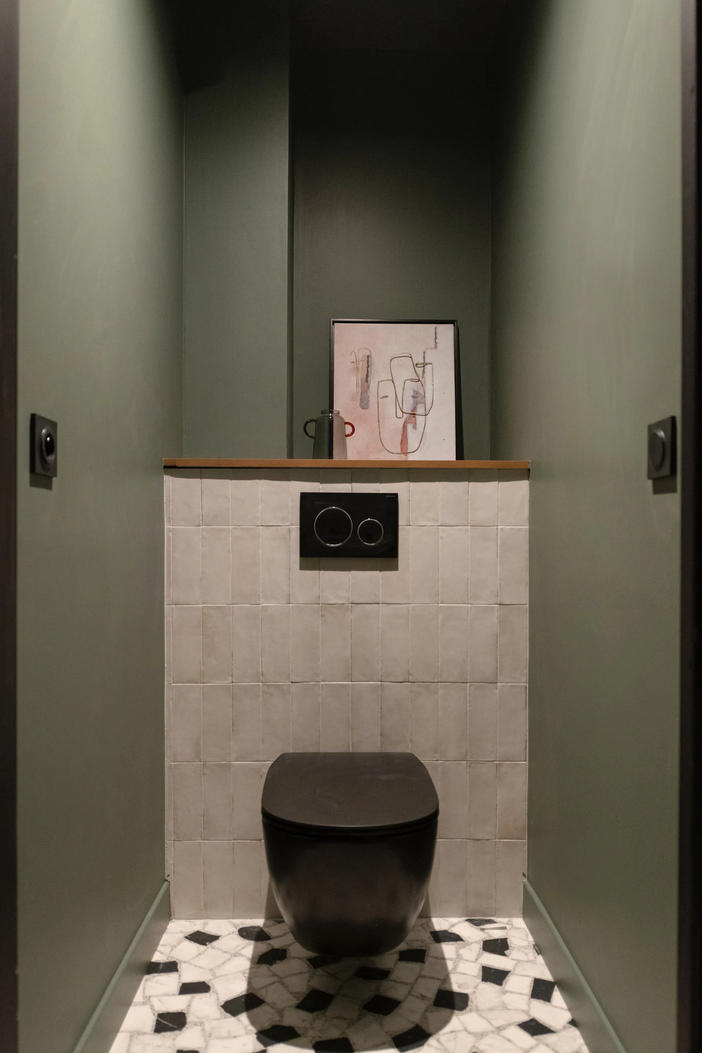 toilettes design murs verts