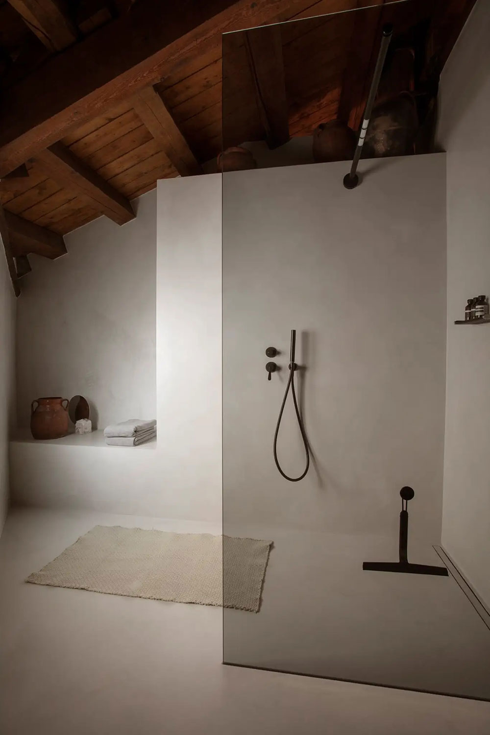 salle de bain douche à l'italienne