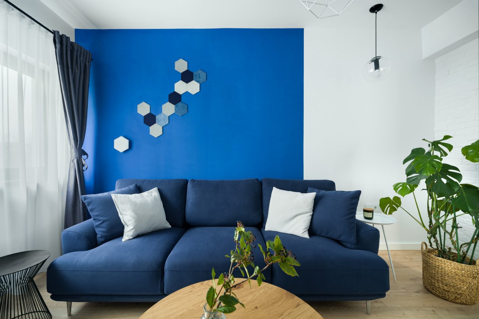 salon mur bleu décoration design