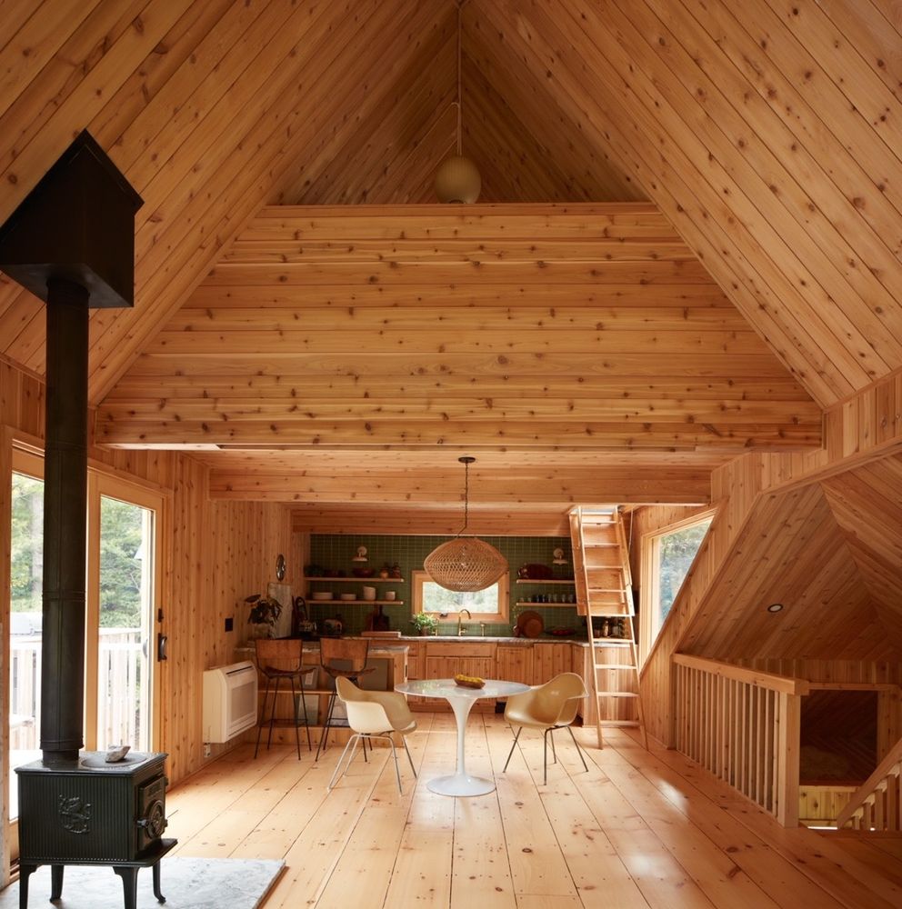 salon et cuisine maison en bois 