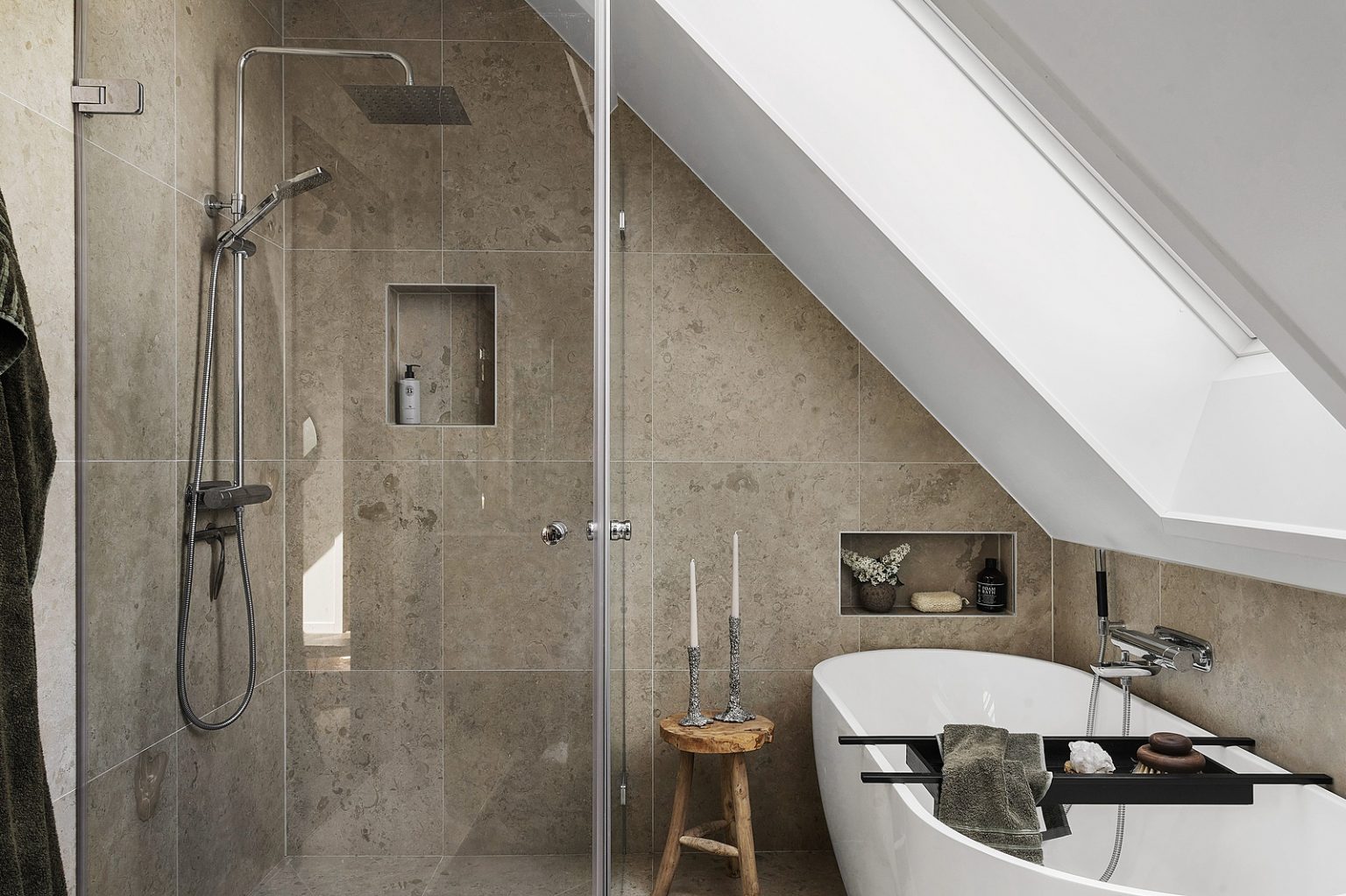 salle de bain décoration moderne maison contemporaine 