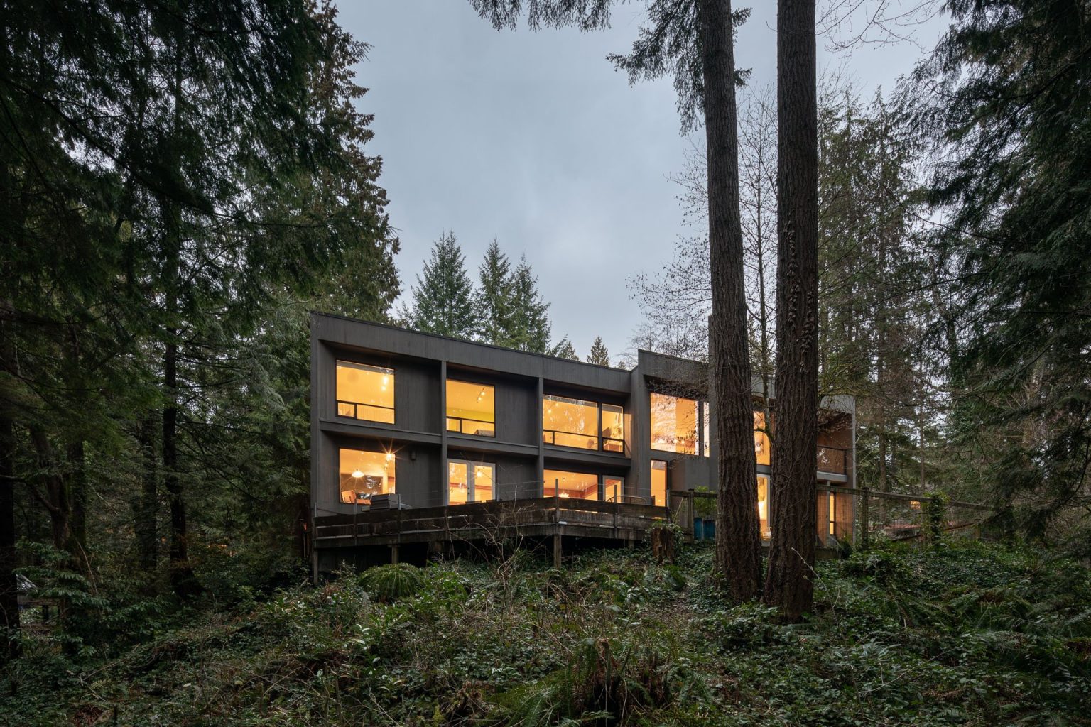 maison contemporaine bois avec terrasse bois