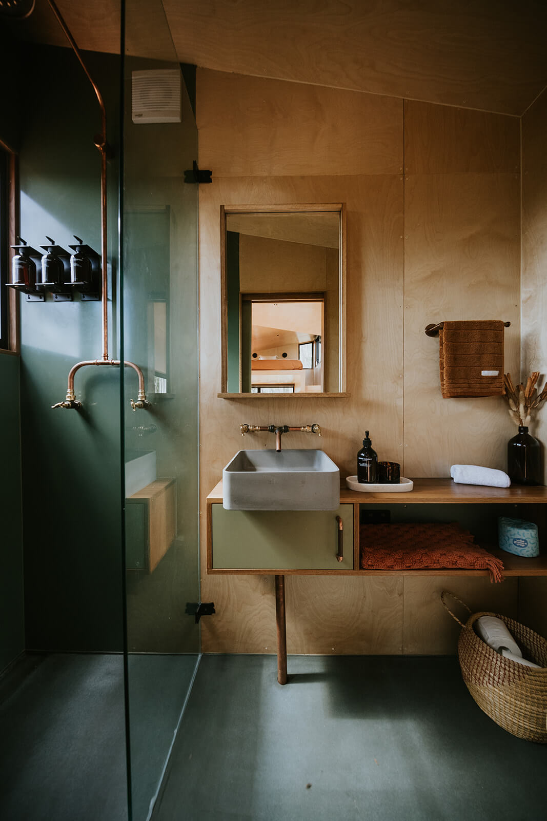 salle de bain mini maison 22m2 en bois
