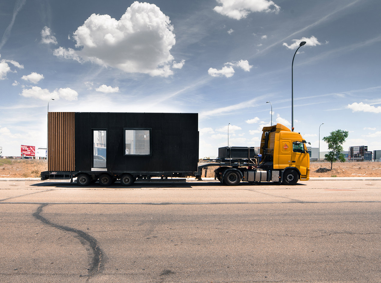 livraison sur camion maison préfabriquée modulaire studio 2030