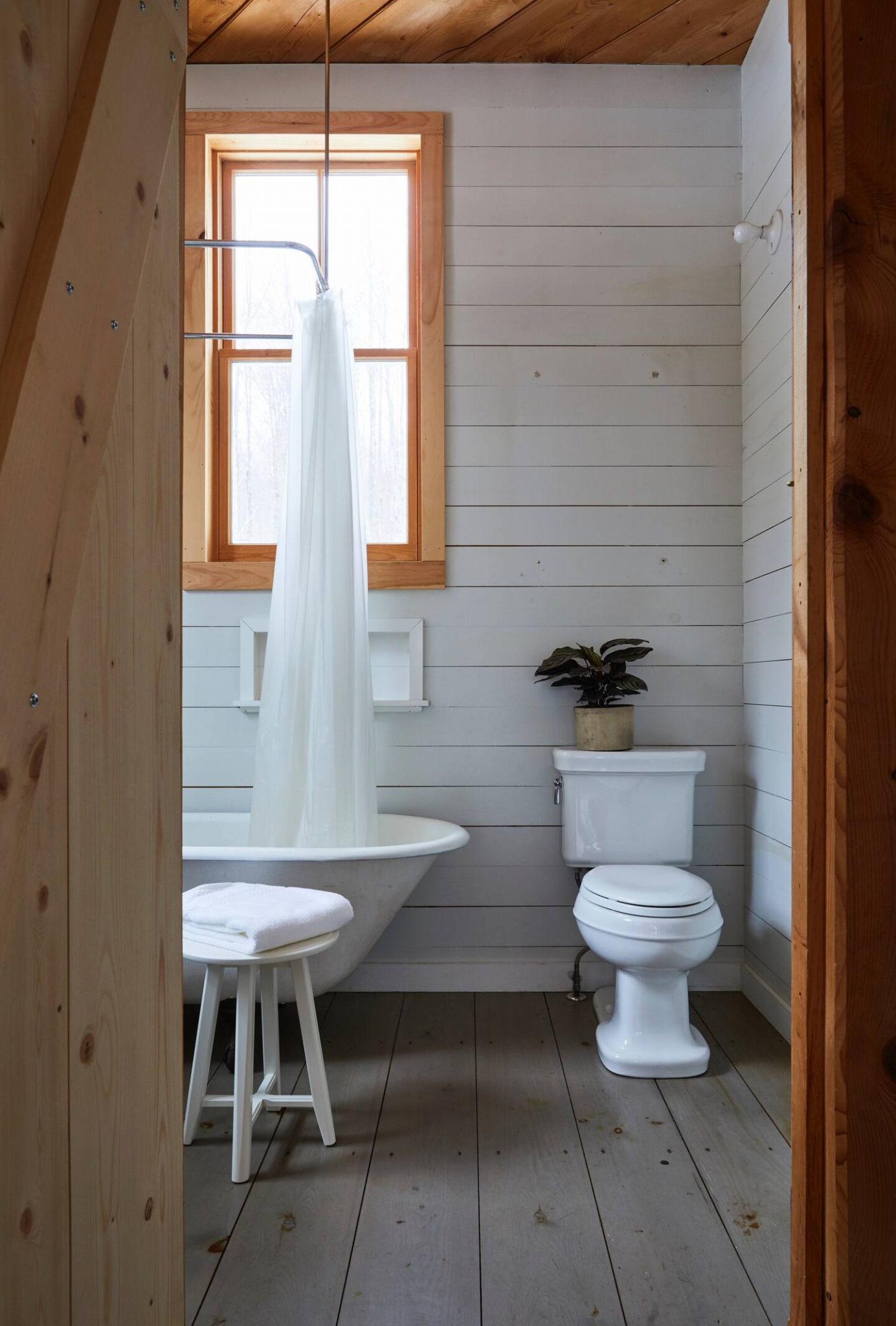 salle de bain vintage maison rustique en bois