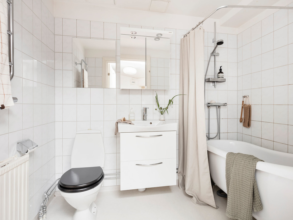 salle de bain avec baignoire studio design 31m2