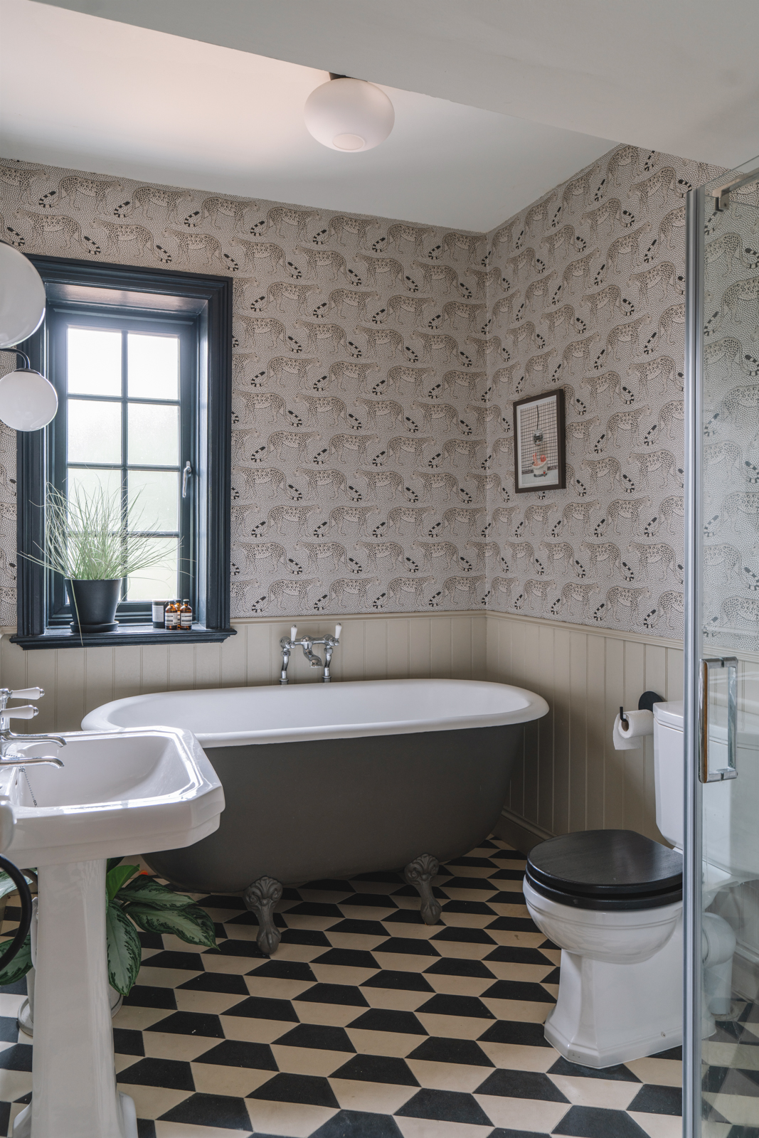 salle de bain rétro jolie maison de campagne anglaise