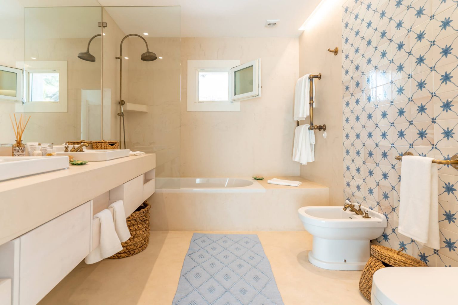 salle de bain carrelage portugal bleu
