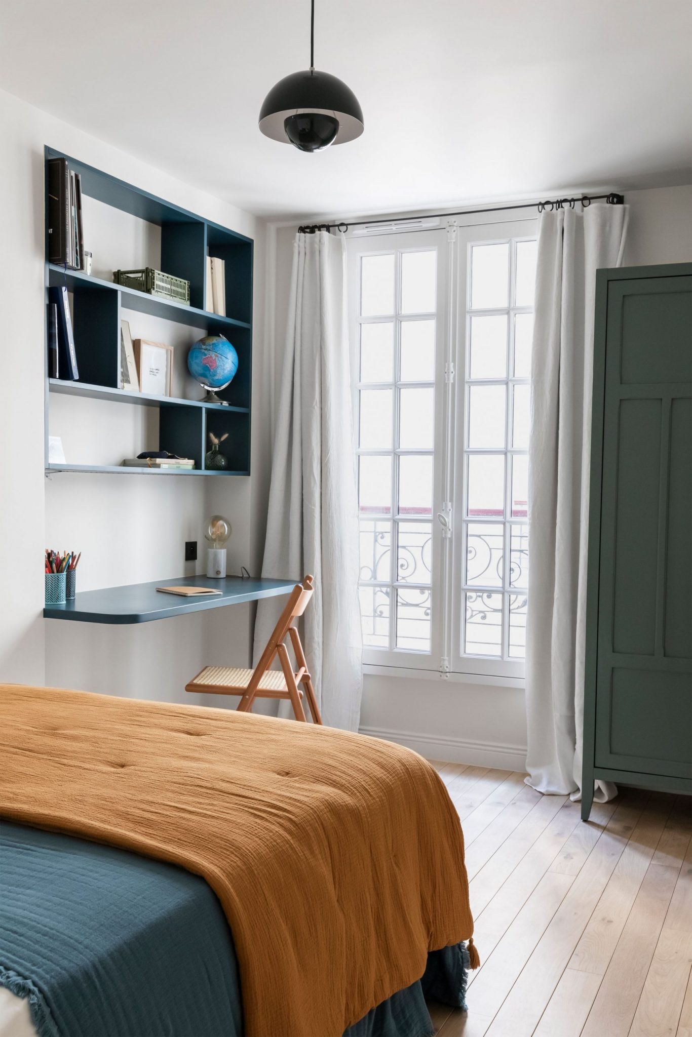 chambre lit simple appartement Paris
