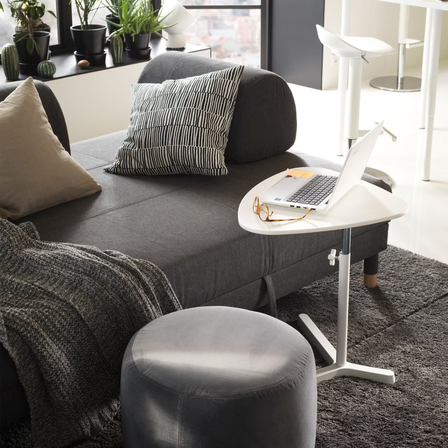salon gris appartement design IKEA