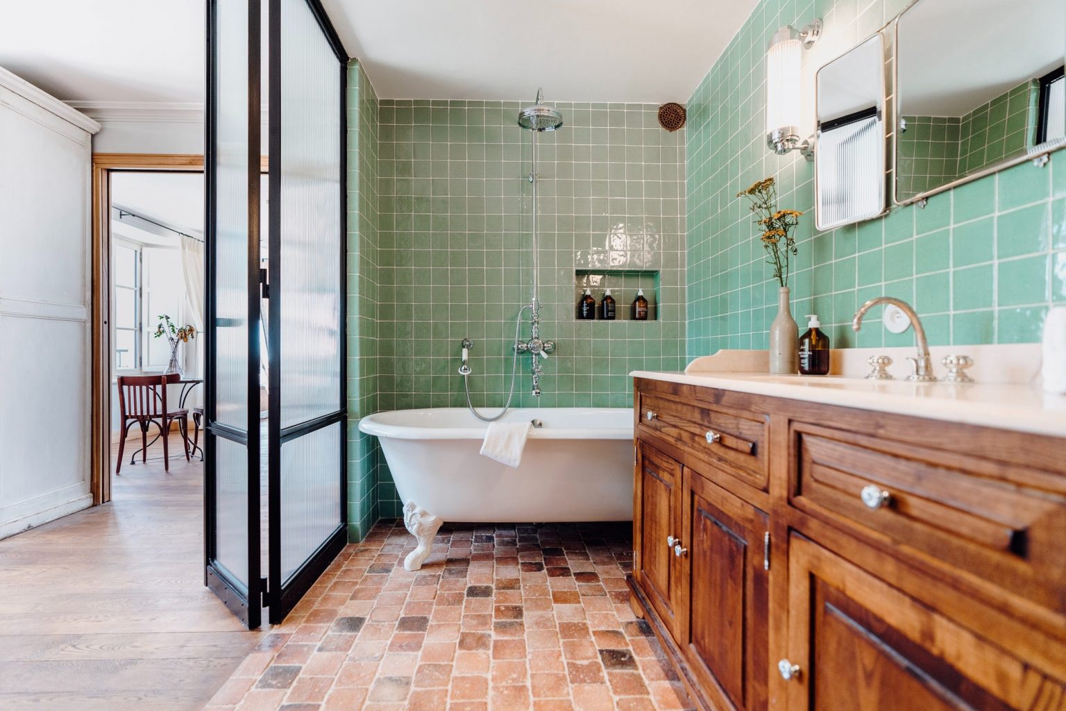 salle de bain avec verrière maison de campagne près de Paris