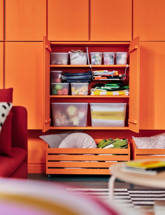 armoire orange IKEA