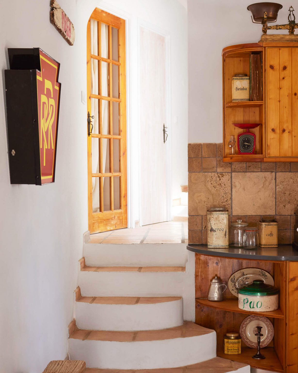cuisine décoration vintage maison de vacances au Portugal