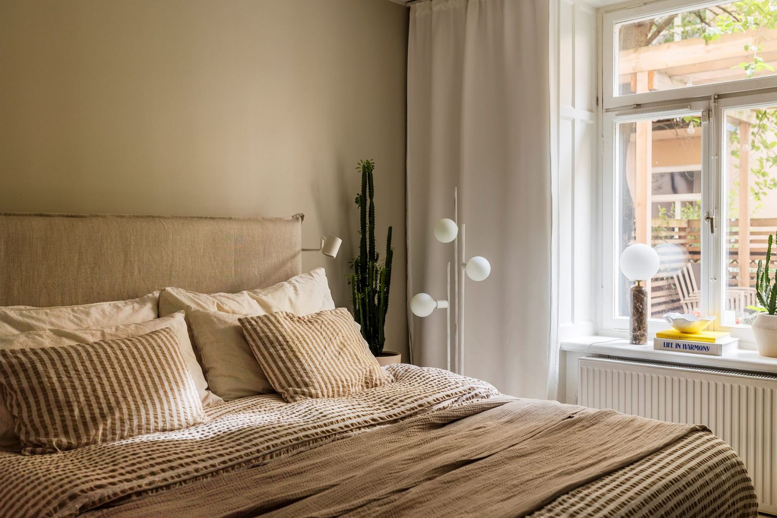 chambre décoration scandinave beige