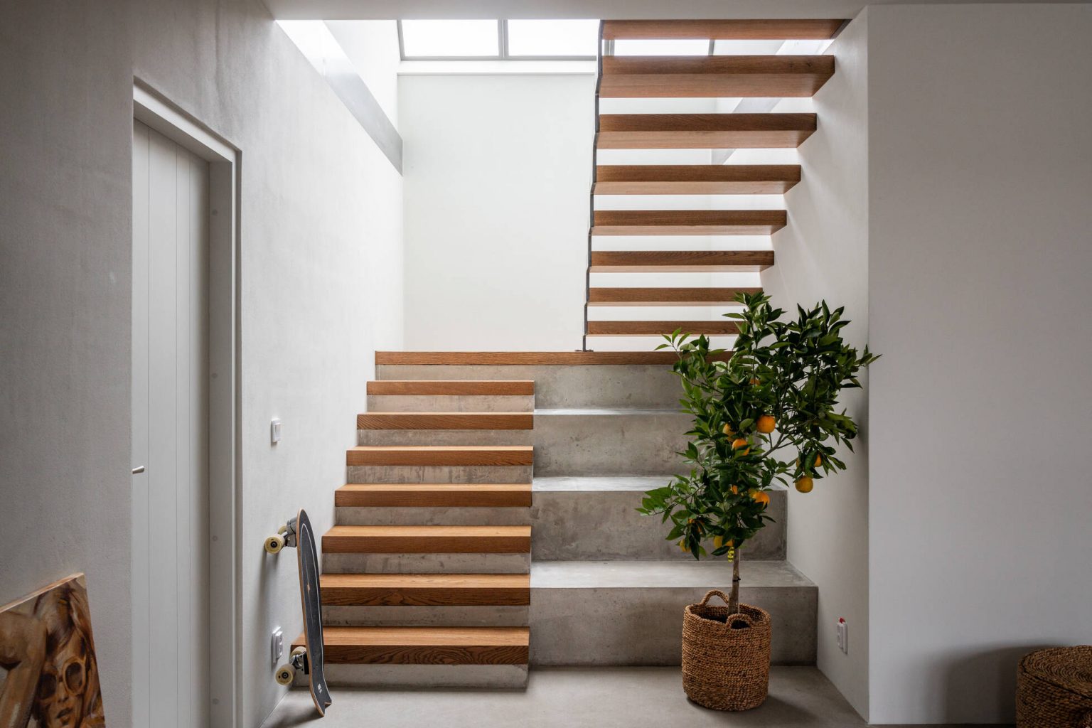 escalier bois et béton maison ancienne rénovée décoration design