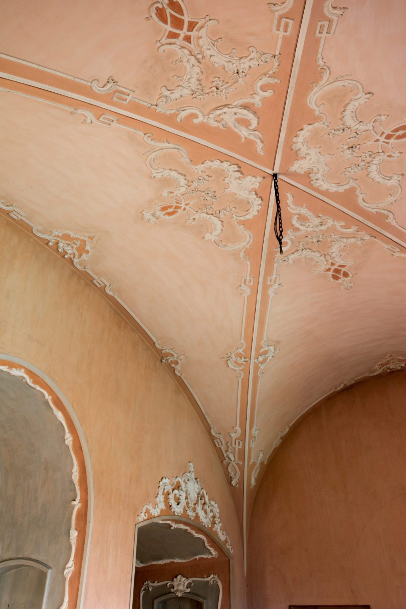 plafond avec arches chalet de l'inconnu à Megève Photo : ©Adel Slimane 