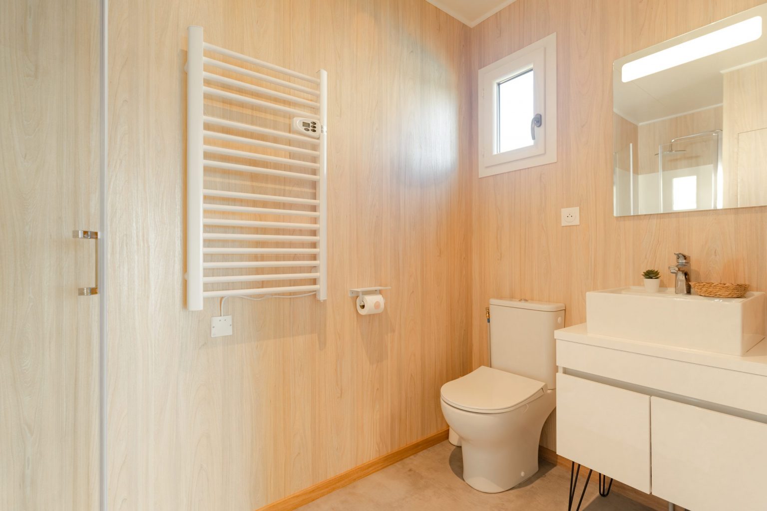salle de bain murs bois 