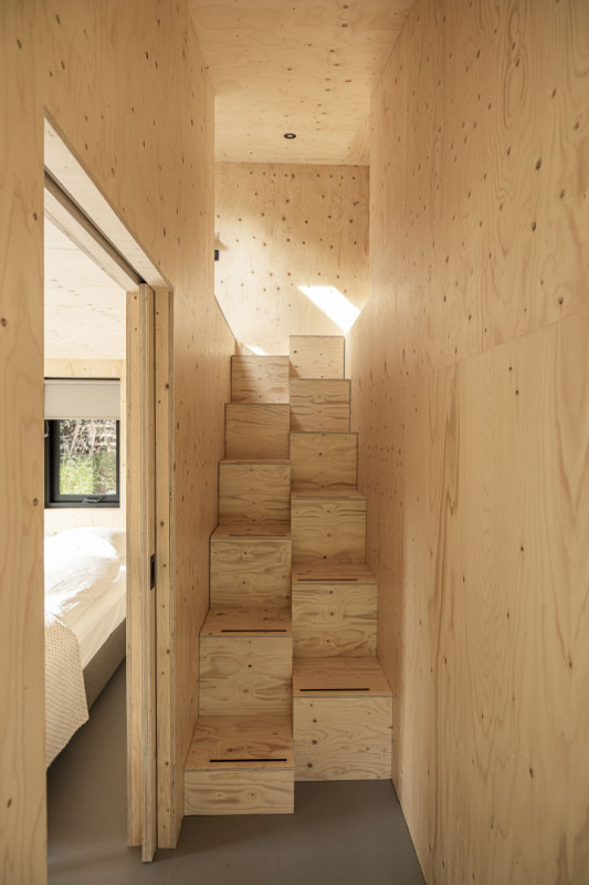 escalier japonais en bois