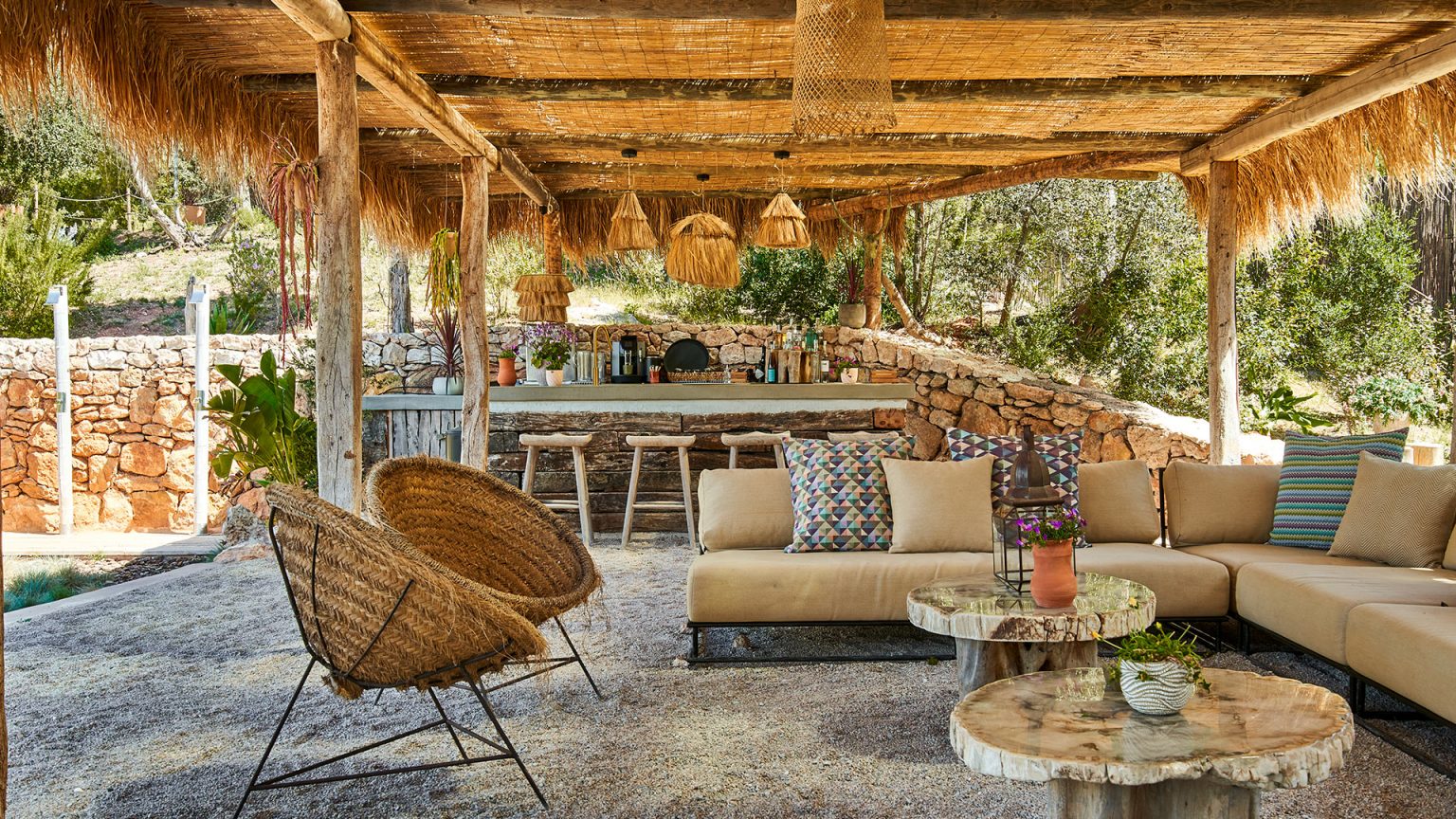 terrasse avec pergola maison Ibiza