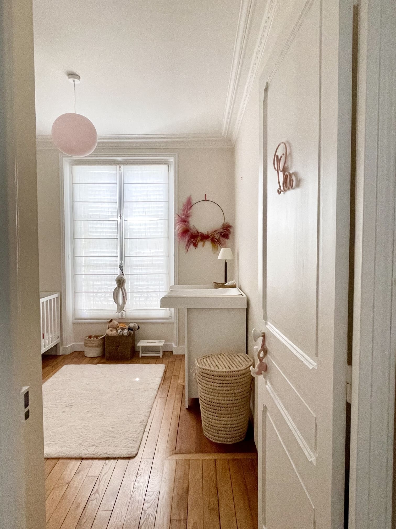 chambre enfant décoration contemporaine par Happy Pog compte instagram https://www.instagram.com/charlotte_gille/