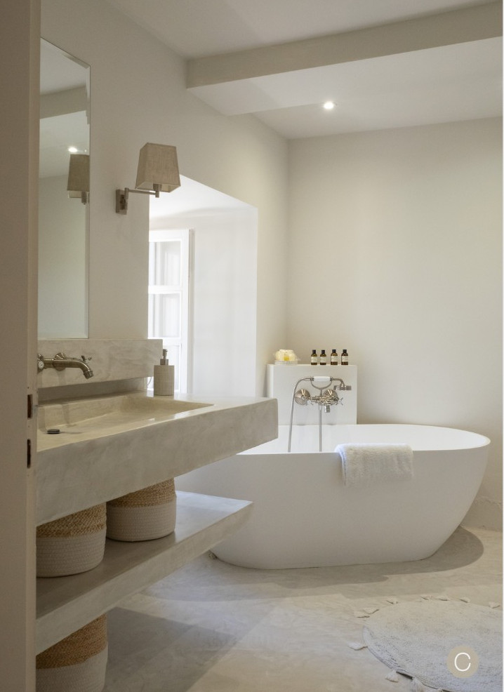 salle de bain maison en pierres Drôme provençale