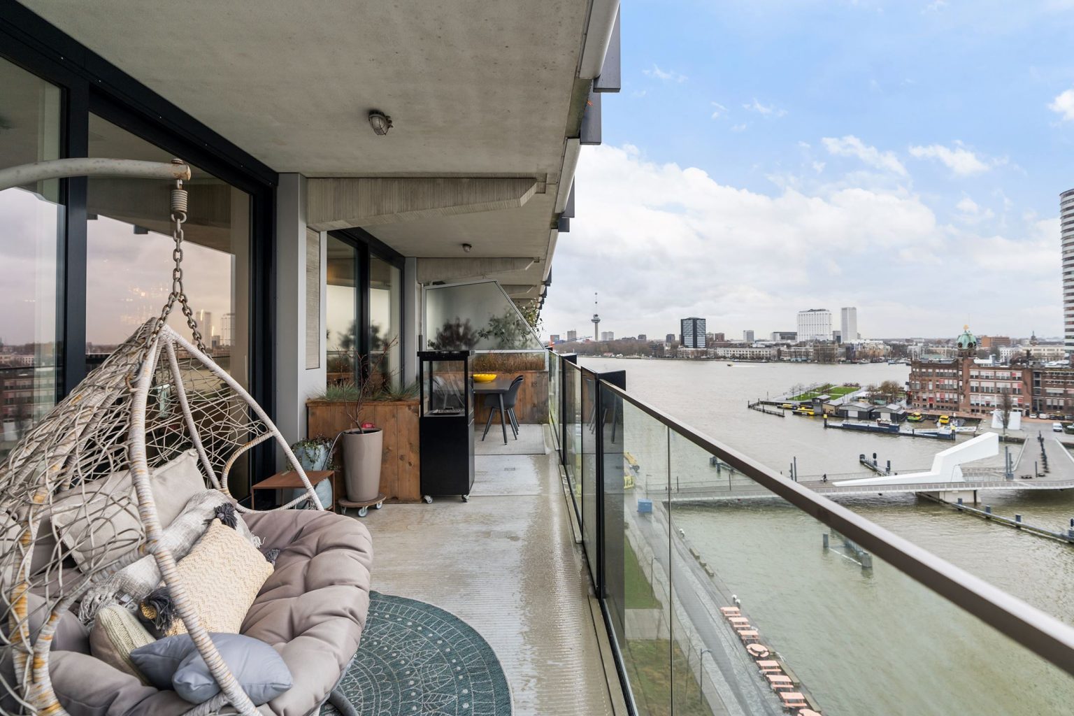 appartement avec terrasse à Rotterdam