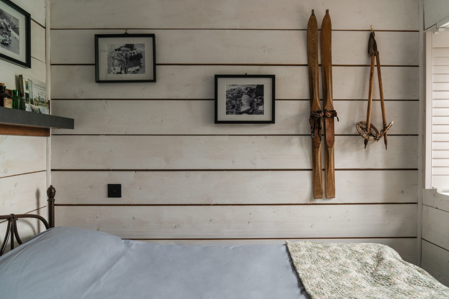 chambre grise décoration ski vintage