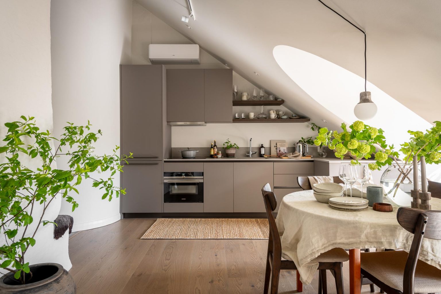 cuisine design grise appartement 34m2